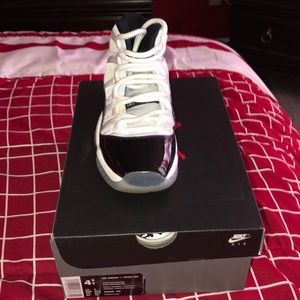 AIR JORDAN 11 RETRO (GS)